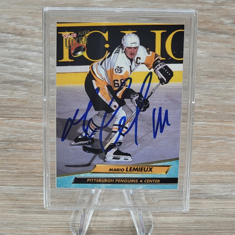 Mario Lemieux Autographed 1992 93 Fleer Ultra Pittsburgh Penguins Hockey Card